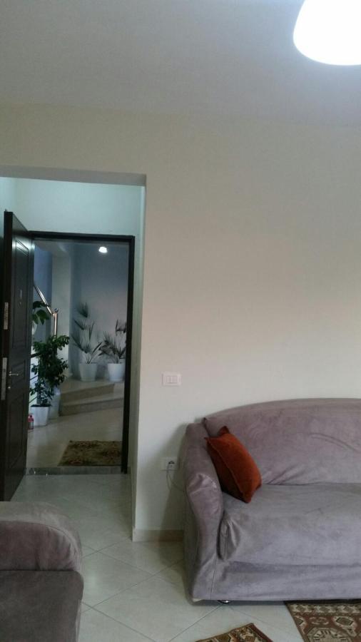 Christos Apartments Sarandë エクステリア 写真