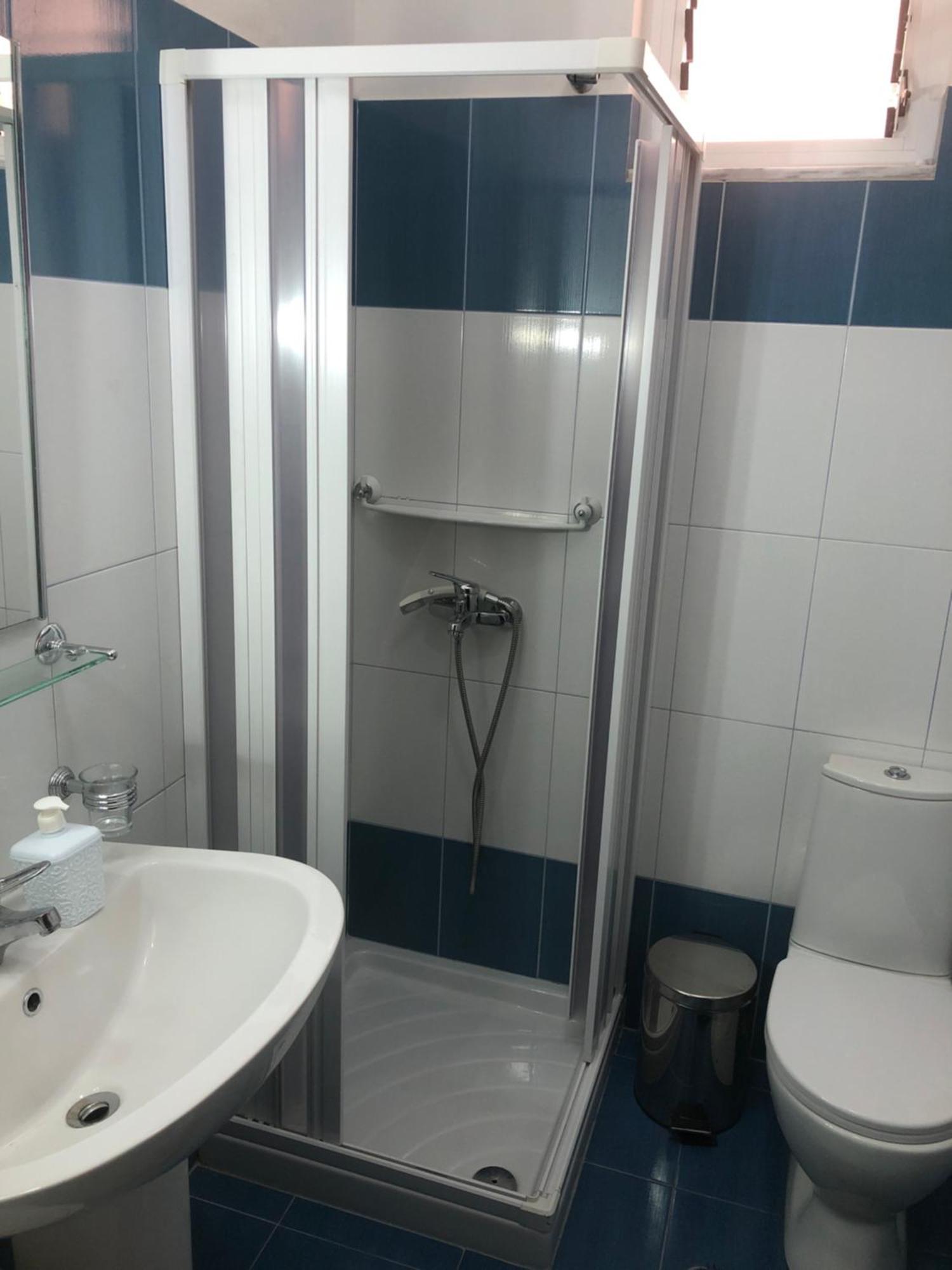 Christos Apartments Sarandë エクステリア 写真