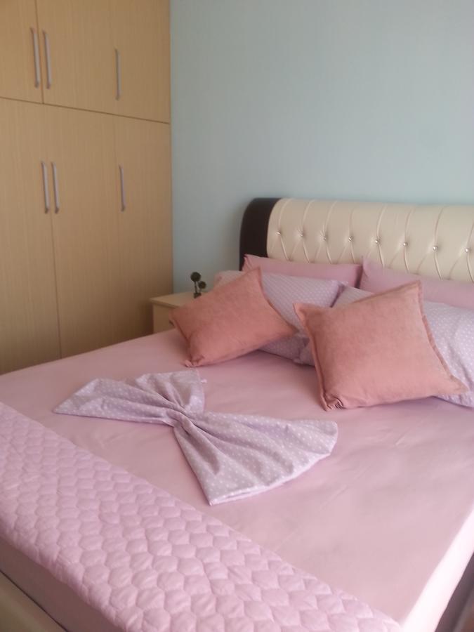 Christos Apartments Sarandë エクステリア 写真