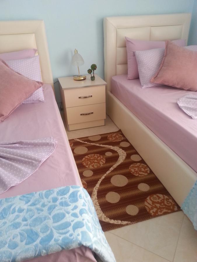 Christos Apartments Sarandë エクステリア 写真