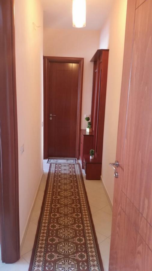 Christos Apartments Sarandë エクステリア 写真